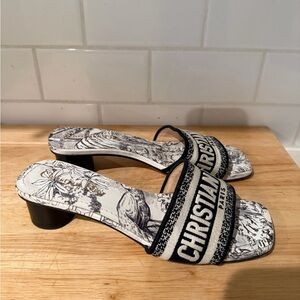 Auth Christian Dior Dway Heeled Sandals with Floral Print Size 36.5 (US 6.5)